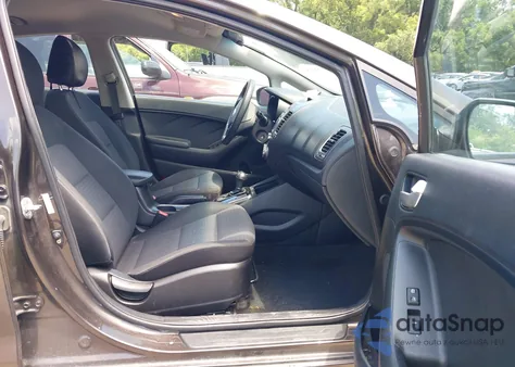 2017 Kia Forte Lx z USA, uszkodzony, nr VIN 3KPFL4A74HE008559